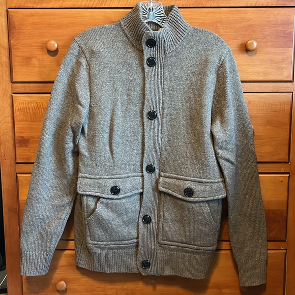 Cardigan sweater jacket. Two way zipper and button closure. Sleeves reinforced. - Picture 1 of 10